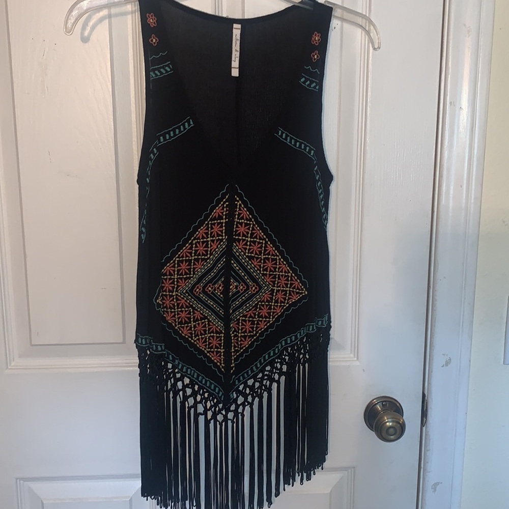 Embroidered black tank with fringe